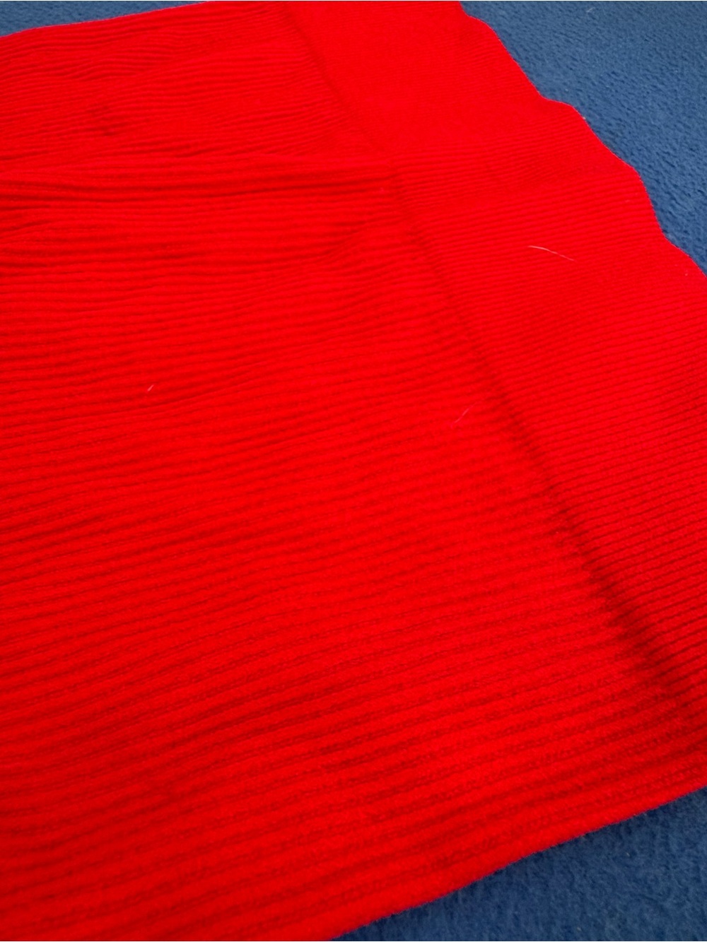 Red Ribbed Leggings - Picture 3 of 3